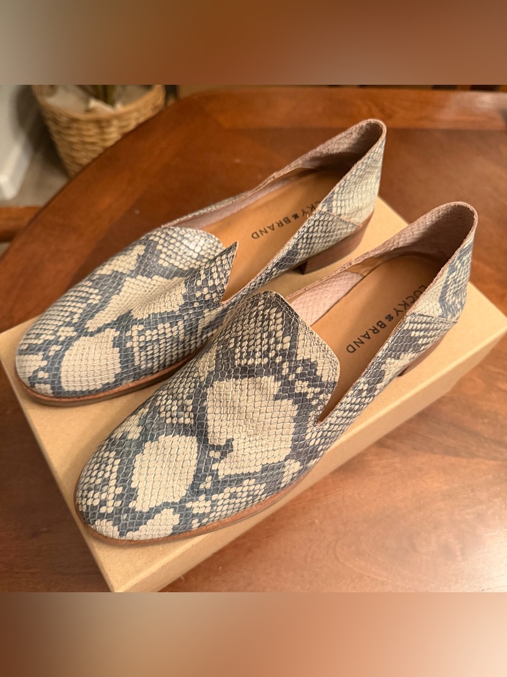 🩶 LUCKY BRAND Chinchilla Slither Loafer - Size 8